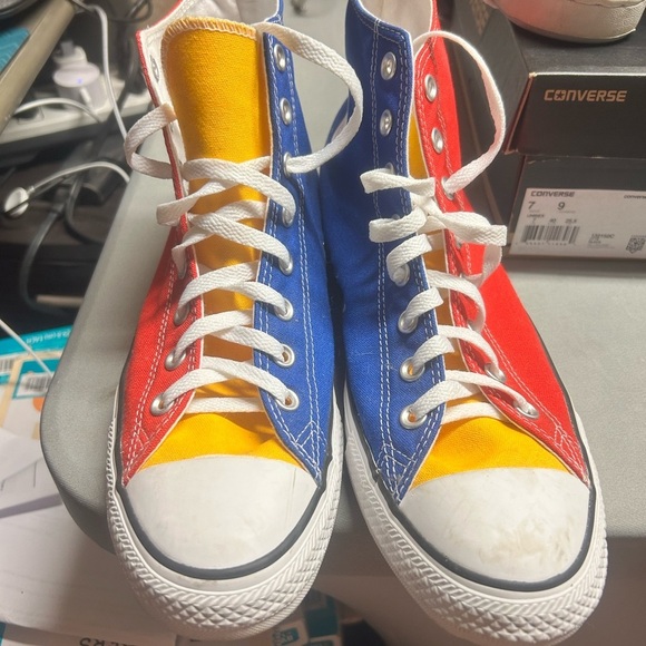 Converse Other - Men’s 10 womens 12 converse hightops